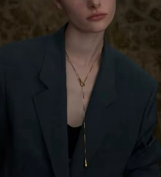 Collar Gota